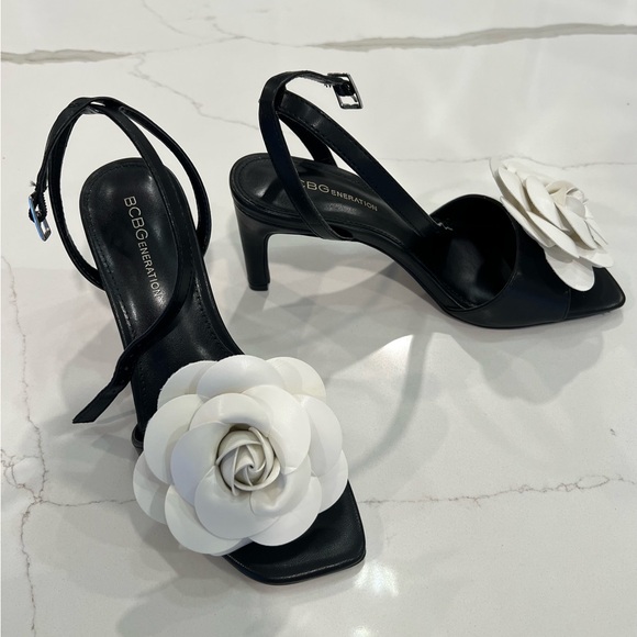 BCBGeneration Women's Black and White Floral Sandals - Picture 3 of 5
